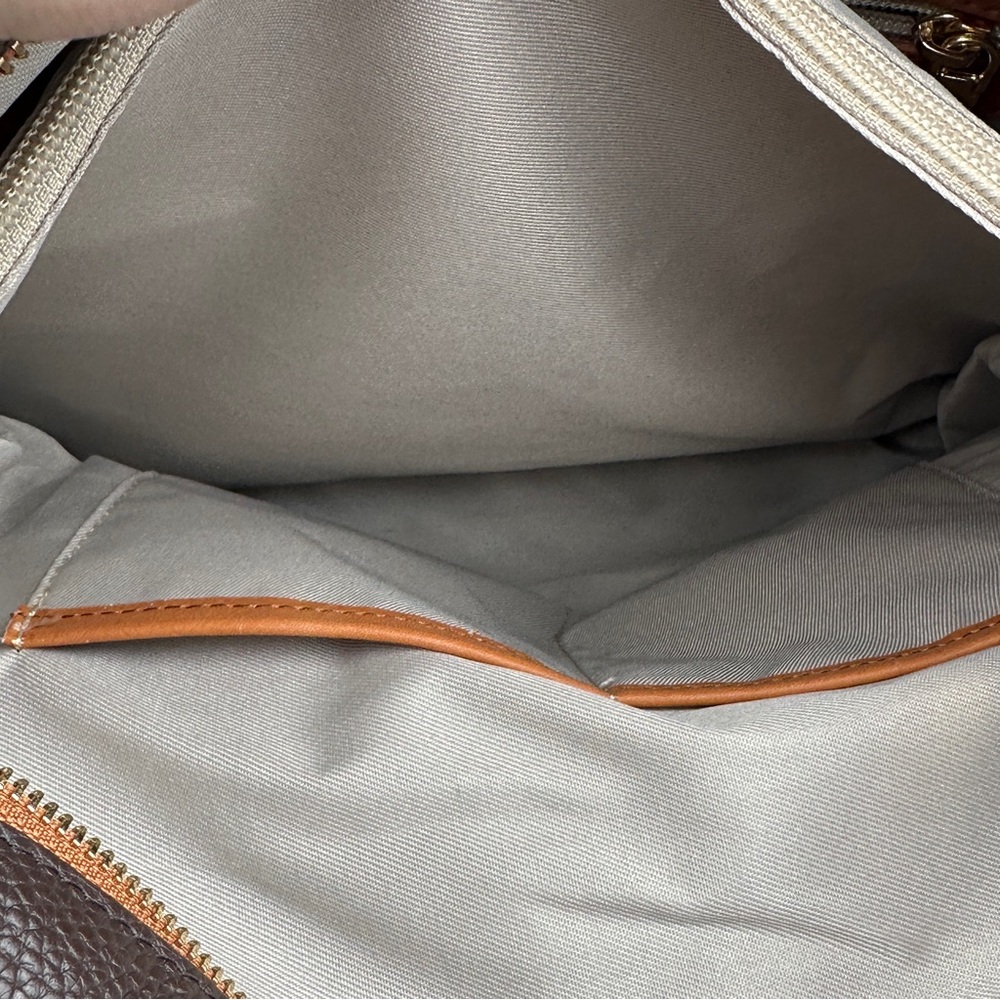 Valentina Women’s Brown Leather Shoulder Bag Size Medium - Picture 7 of 10